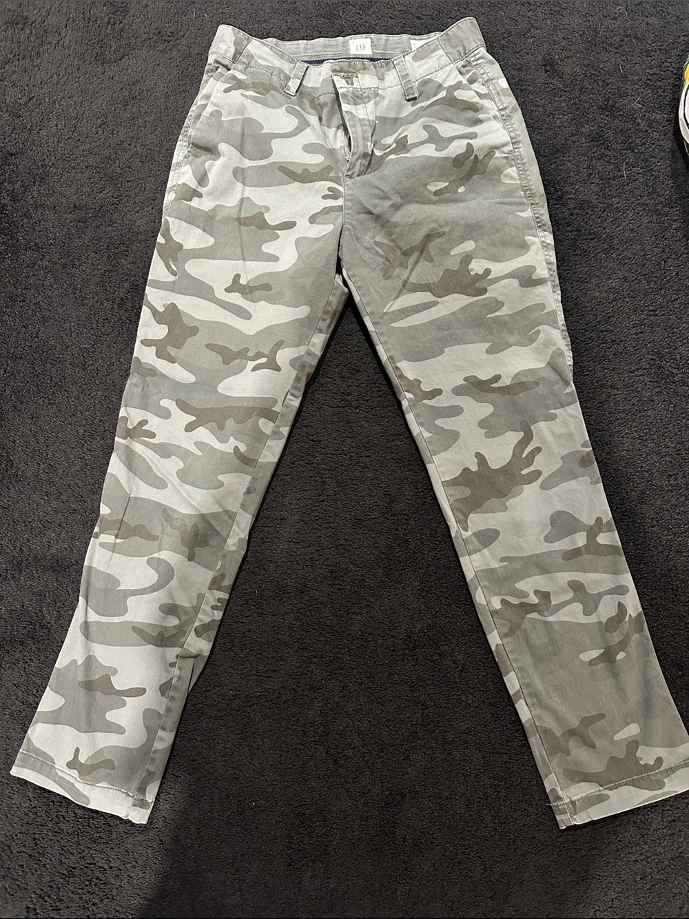 GAP Women's Green & Gray Camo Straight-Leg Jeans